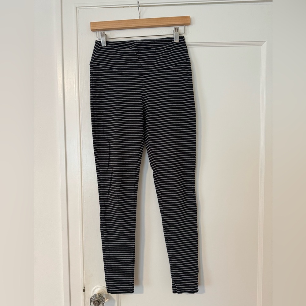 Love & Hanna Black and Gray Striped Leggings